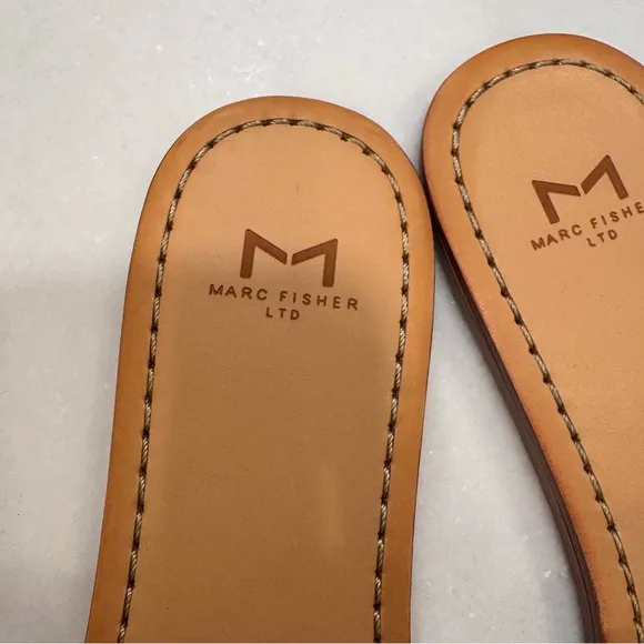 Marc Fisher Paxton Women’s Slide Sandals, Flats Tan W/ Silver Studs , 8 M NEW