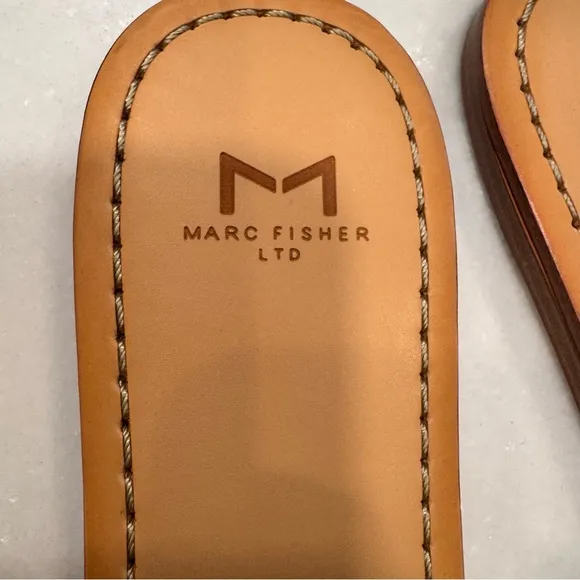 Marc Fisher Paxton Women’s Slide Sandals, Flats Tan W/ Silver Studs , 8 M NEW