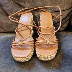 Marc Fisher Tan Women's Platform Sandals Size 8.5 Shoes Espadrilles Strappy Wedg