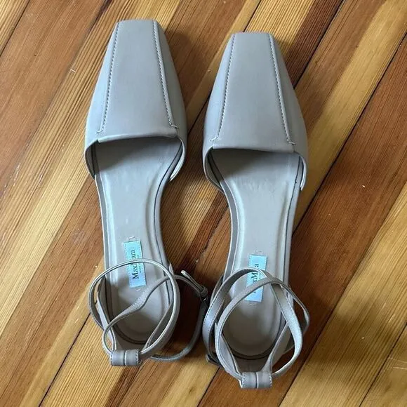 MaxMara Floren Leather Ballet Flats in Beige Size 41/10.5