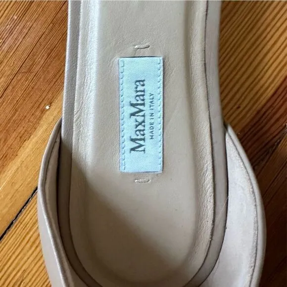 MaxMara Floren Leather Ballet Flats in Beige Size 41/10.5