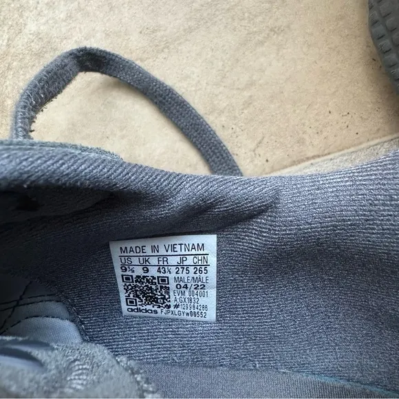 Men's adidas ozweego Gray Sneakers