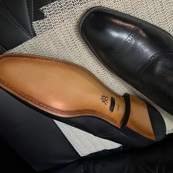 Men's Brown and Black Leather Loafers