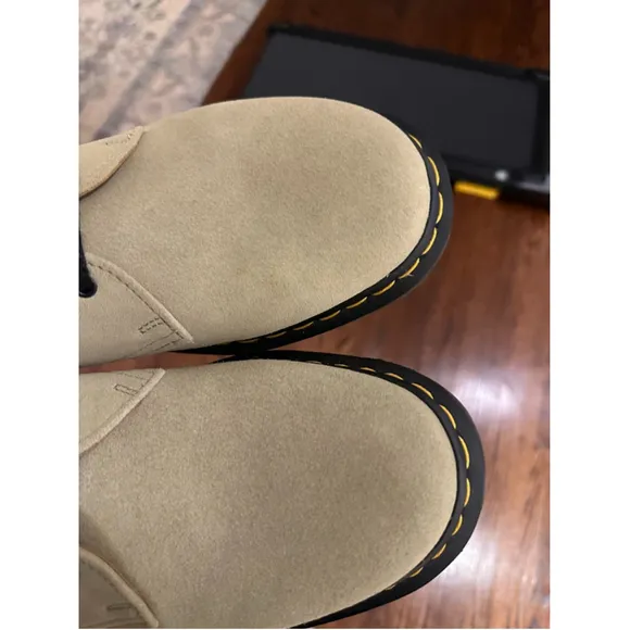 Men's Dr. Martens 1461 Beige loafers