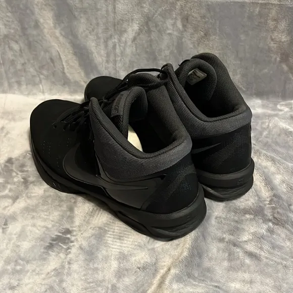 Men's Nike Air Visi Pro VI NBK Sneakers