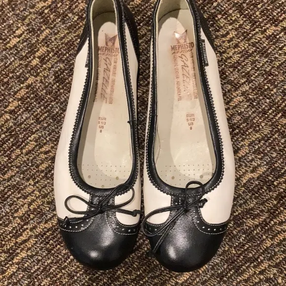 Mephisto Two Tone Bow Ballet Flats