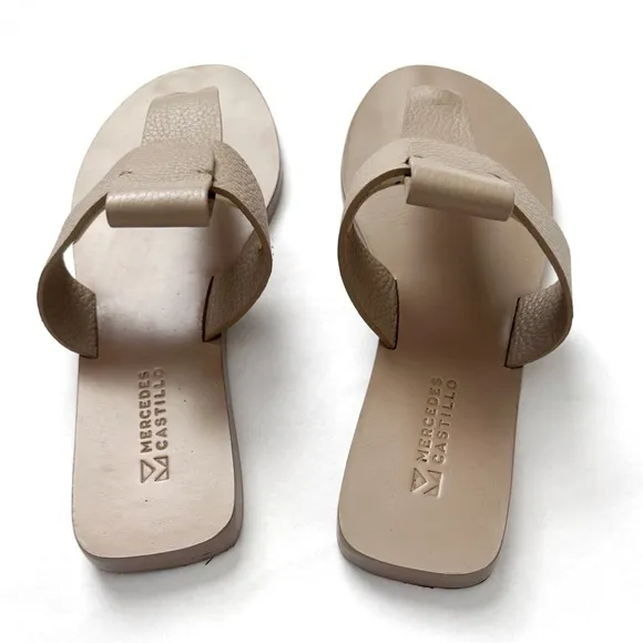 MERCEDES CASTILLO ‘MC-Tanna’ Flat Leather Sandals Size 9.5