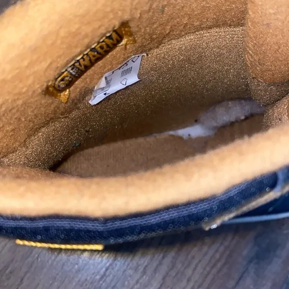 Merrell Black &amp; Tan Snow Boots Size 1