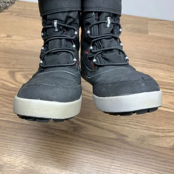 Merrell Snow Storm Boots Kids Size 4M  Waterproof Unisex Black and  Red