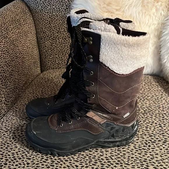 Merrell winter boots - 200 g insulated - size 6 - brown/black