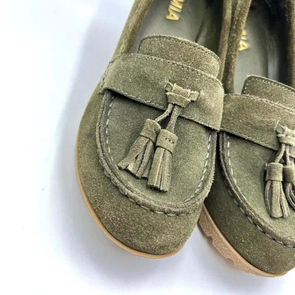 MIA Size 8.5 Brigitta Green Suede Leather Wedges Heels Pumps Loafers Shoes
