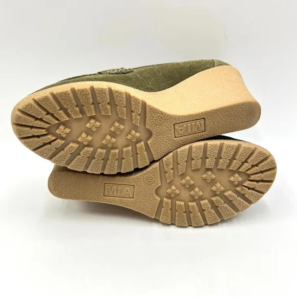 MIA Size 8.5 Brigitta Green Suede Leather Wedges Heels Pumps Loafers Shoes