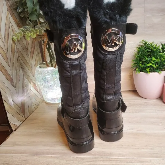 Michael Kors Snow Rain Boots Puffer Faux Fur Black Silver Accents Size 7 *
