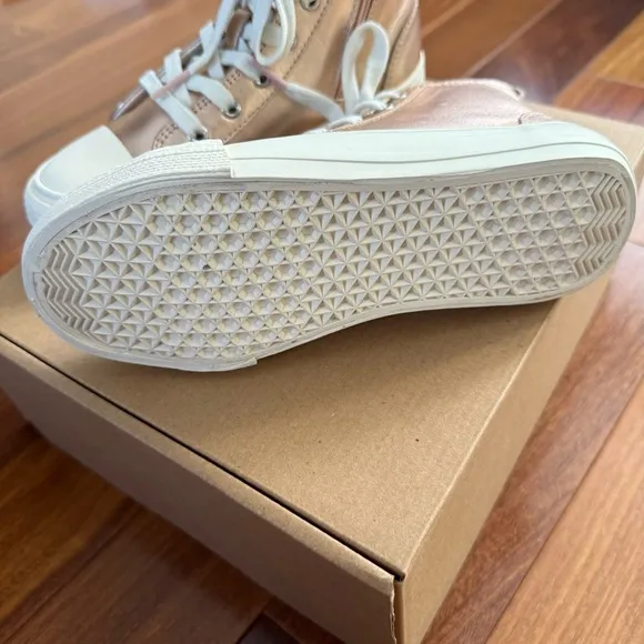 Mini Boden High Top Sneakers