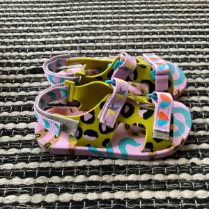 🌿Mini Melissa Girls Pink Multicolor Pingpong   Fabula  Flat Strappy Sandals 3