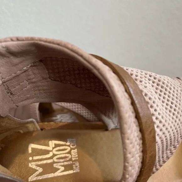 Miz Mooz Franca Beige Italian Leather Perforated Flat Sandals Women's Size 39 9