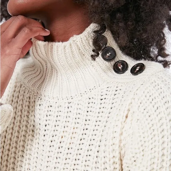 Moon River Sweater Dress Button Detail Turtleneck Cream Color NWOT