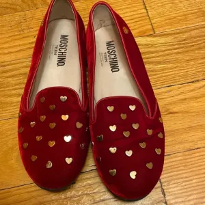Moschino girl  velour Red  Ballet Flats Size US 2.5 EU 34​