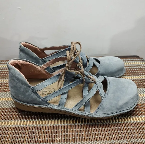 Naot blue suede strappy sandals Women's Size 39