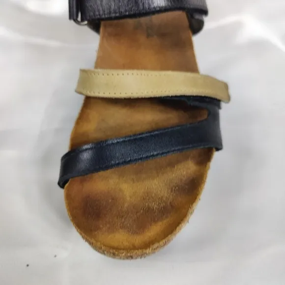 NAOT Canaan Black Tan Leather Strappy Wedge Sandals Casual Women's Shoes Size 7