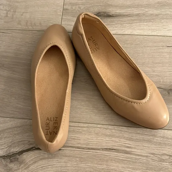 Naturalizer Ballet Flats