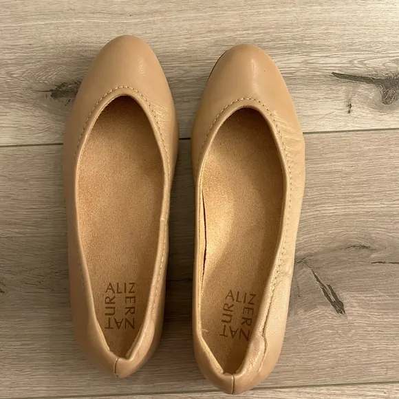 Naturalizer Ballet Flats