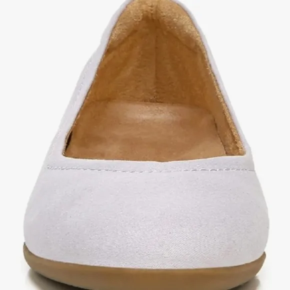 Naturalizer sz 10 light purple lavendar suede like sz 10 new flats SH452