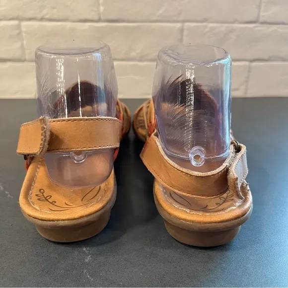 Naturalizer sz 9 Wendy haurache sandals multicolor leather
