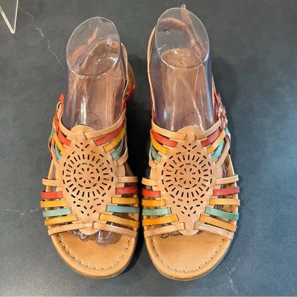 Naturalizer sz 9 Wendy haurache sandals multicolor leather