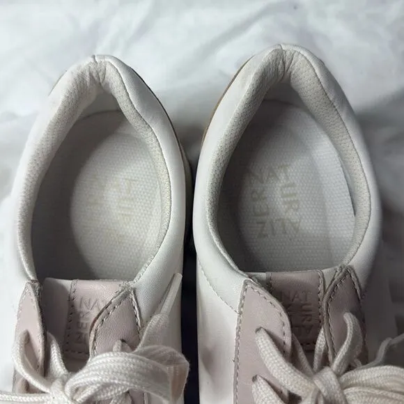Naturalizer Women’s Shay Leather Sneakers. Size 8.5. New without Box.