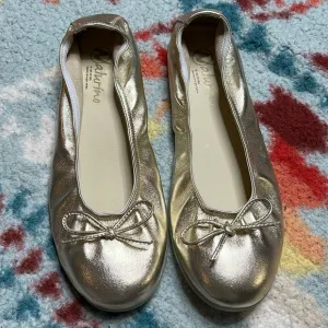 Naturino platinum ballet flats