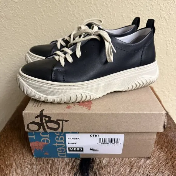 NEW $145 OTBT Pangea 9M Platform Sneakers Black Leather Athleisure Chunky Trendy