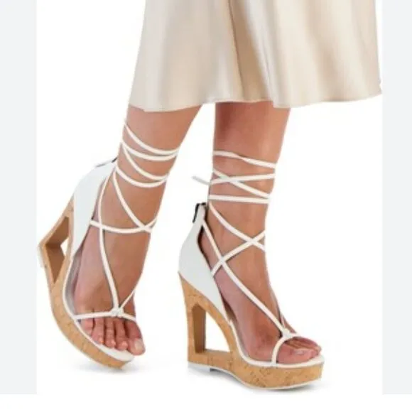 NEW AAJ By Aminah Nina Lace-Up Architectural Wedge White 8M Sandals