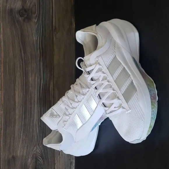 New Adidas Avryn X White Chunky Running Sneakers