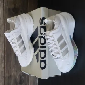 New Adidas Avryn X White Chunky Running Sneakers