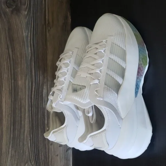 New Adidas Avryn X White Chunky Running Sneakers