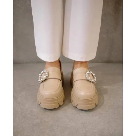 NEW ALOHAS trailblazer crystal loafers in ivory/beige leather