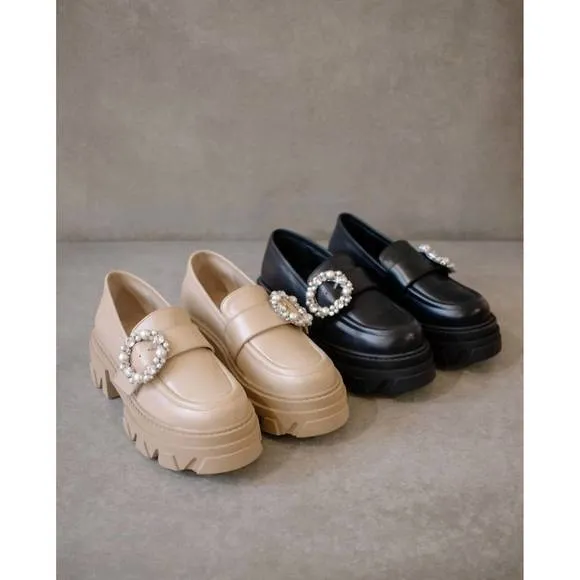 NEW ALOHAS trailblazer crystal loafers in ivory/beige leather