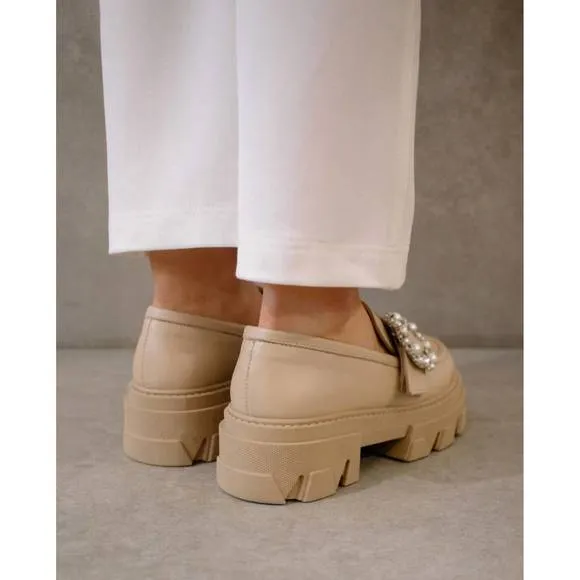 NEW ALOHAS trailblazer crystal loafers in ivory/beige leather