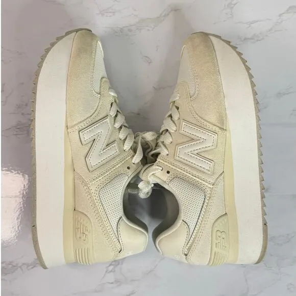 New Balance 574 Classic Suede Mesh Chunky Sneakers | Size 8