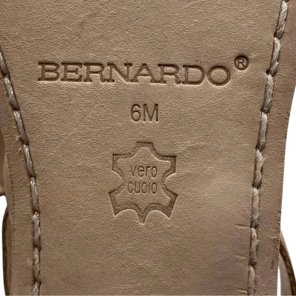 NEW Bernardo Womens Shoes Maverick Toe Ring Sandals 6 Brown Leather Flat Flat