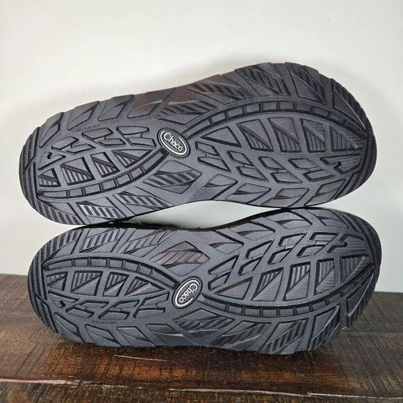 NEW Chaco Z2 Classic Mens Size 11 Strappy Outdoor Trail Sandals Shoes Black