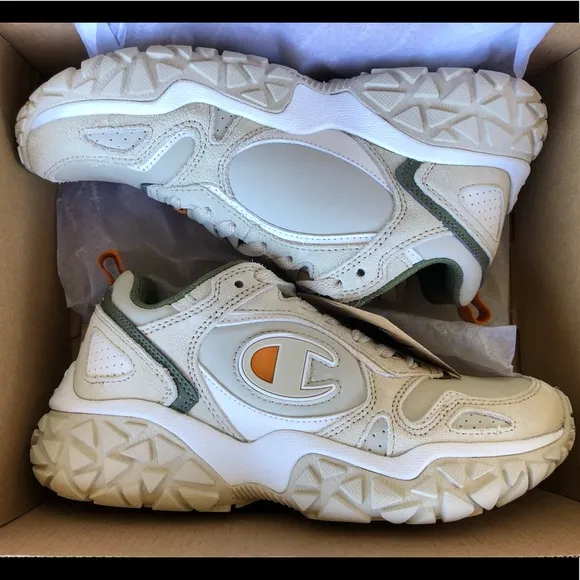 NEW  Champion Big Boys Tank Trak Athletic Sneakers