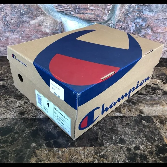 NEW  Champion Big Boys Tank Trak Athletic Sneakers