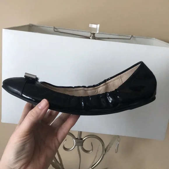 New COACH Women's Demi Patent &amp; Tumbled Black Leather Ballet Flats