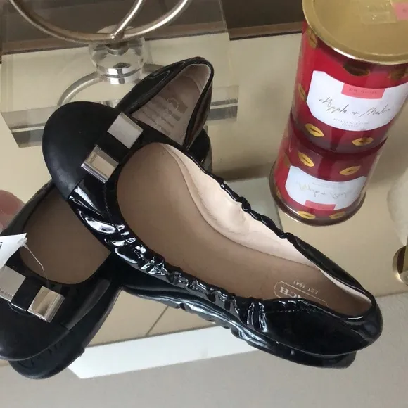New COACH Women's Demi Patent &amp; Tumbled Black Leather Ballet Flats