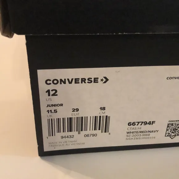 New Converse Kids Sneakers Chuck Taylor All Star