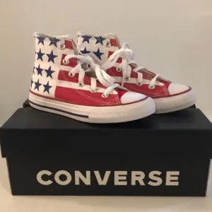 New Converse Kids Sneakers Chuck Taylor All Star