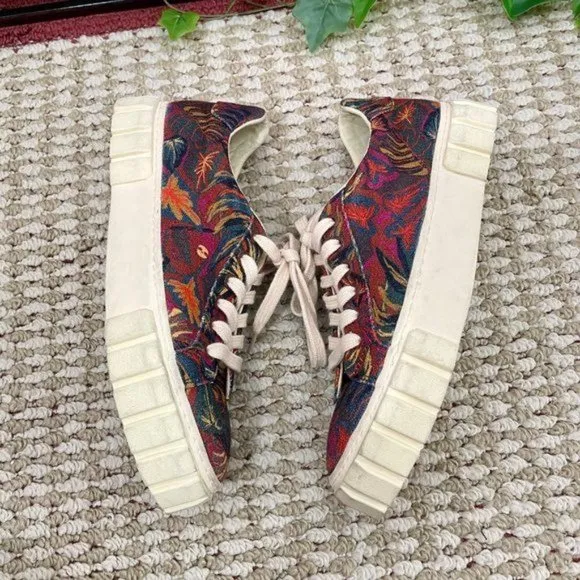 New FARM RIO Sunset Forest Platform Sneaker  8.5