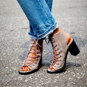 New Jeffrey Campbell x Free People Sandals Lace up Suede Taupe Size 6